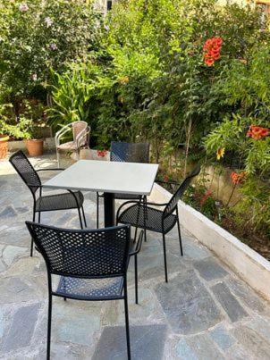 The -300 -A Centrally Located Heritage Home Sparta Exterior foto